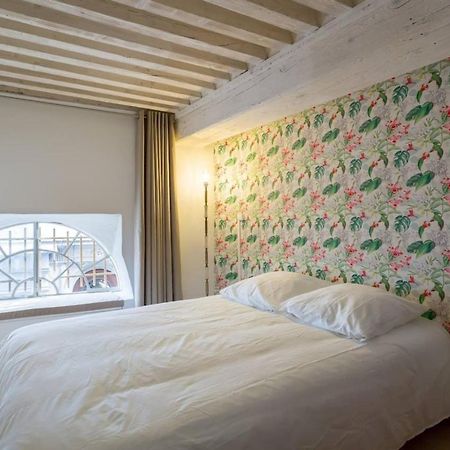 Character Apartment 6 People - City Center Лион Экстерьер фото
