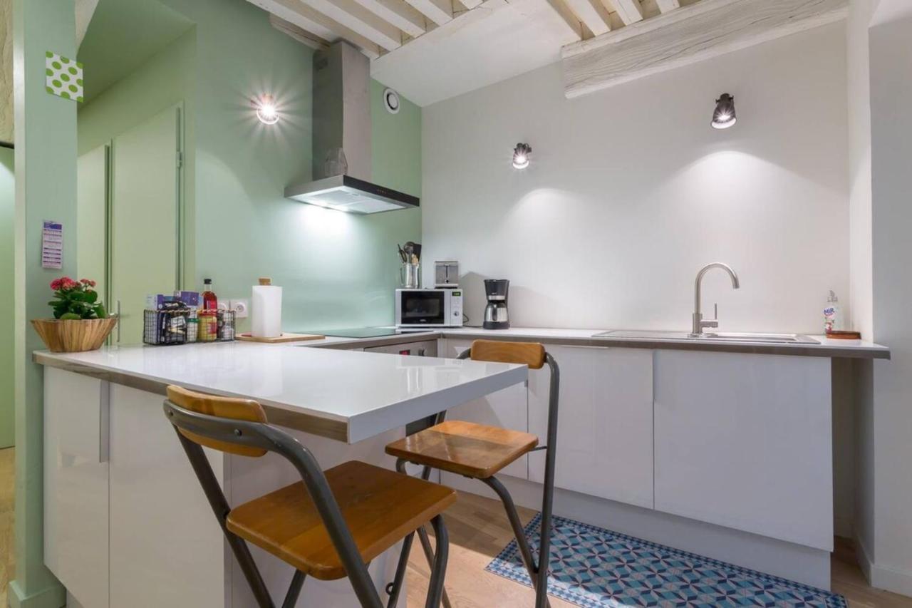 Character Apartment 6 People - City Center Лион Экстерьер фото