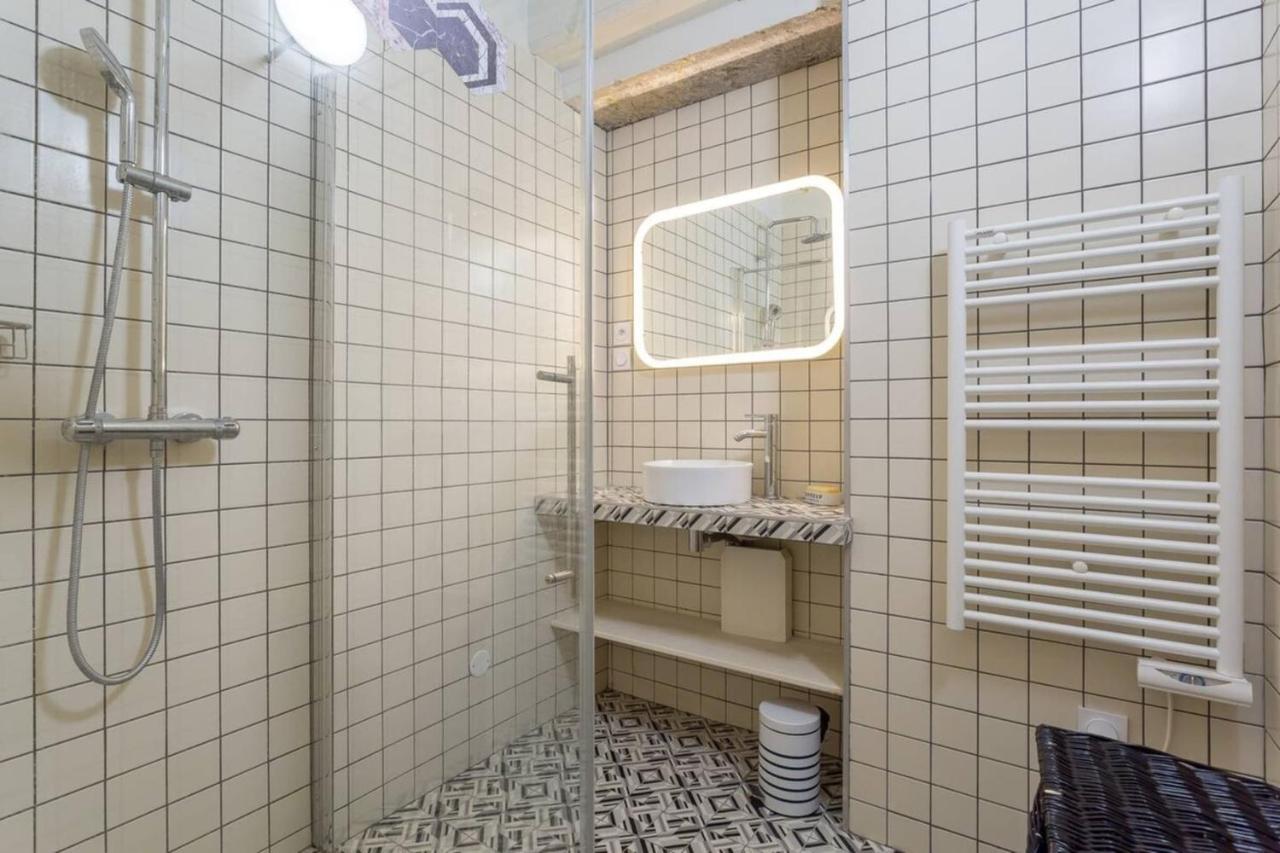 Character Apartment 6 People - City Center Лион Экстерьер фото